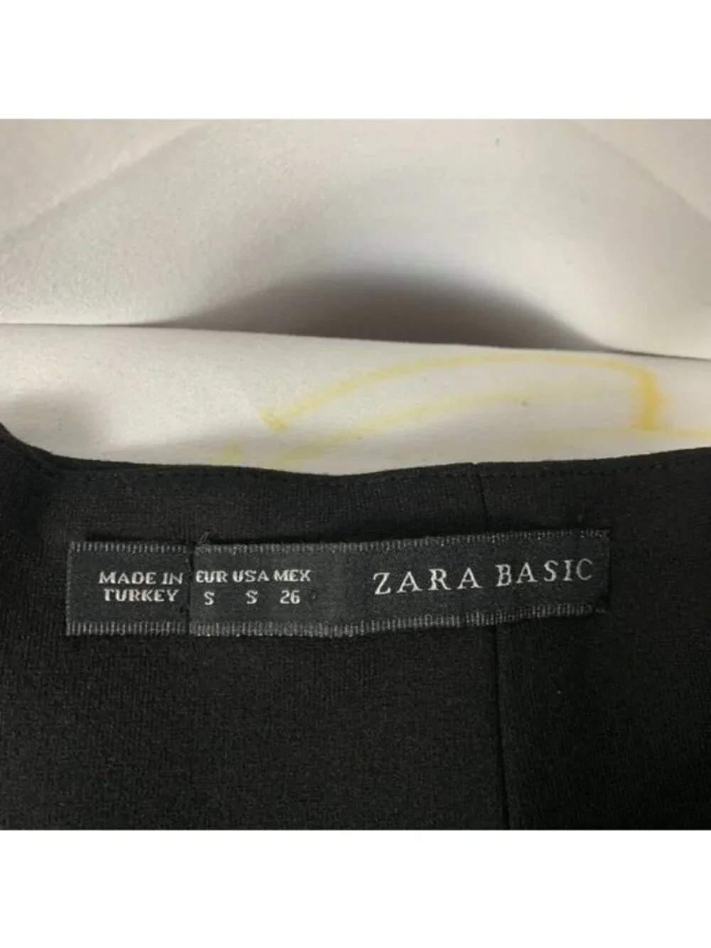 Zara Basic Women’s Black Pencil Skirt Size Small 26 Back Slit High Waist Office